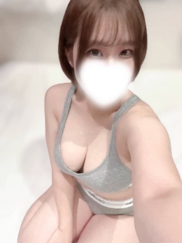 ももな